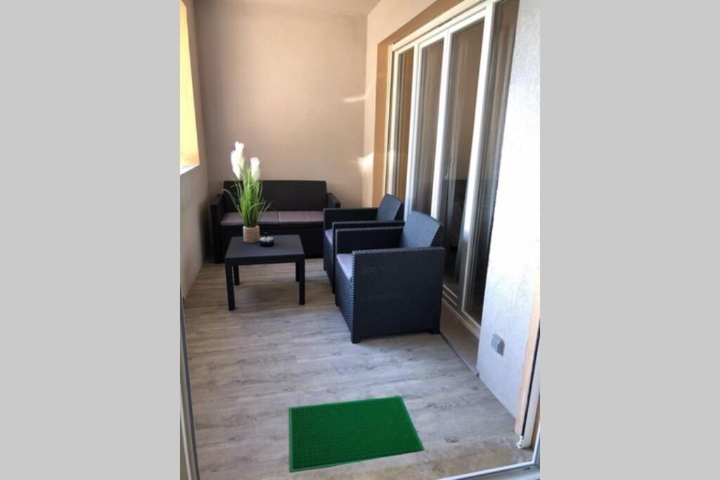 Charmant Appartement Bord De Mer, Plage Cagnes-sur-Mer Kültér fotó