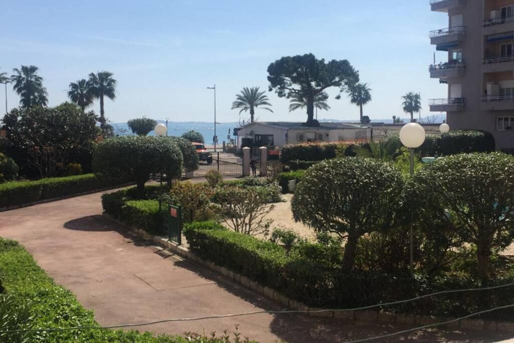 Charmant Appartement Bord De Mer, Plage Cagnes-sur-Mer Kültér fotó